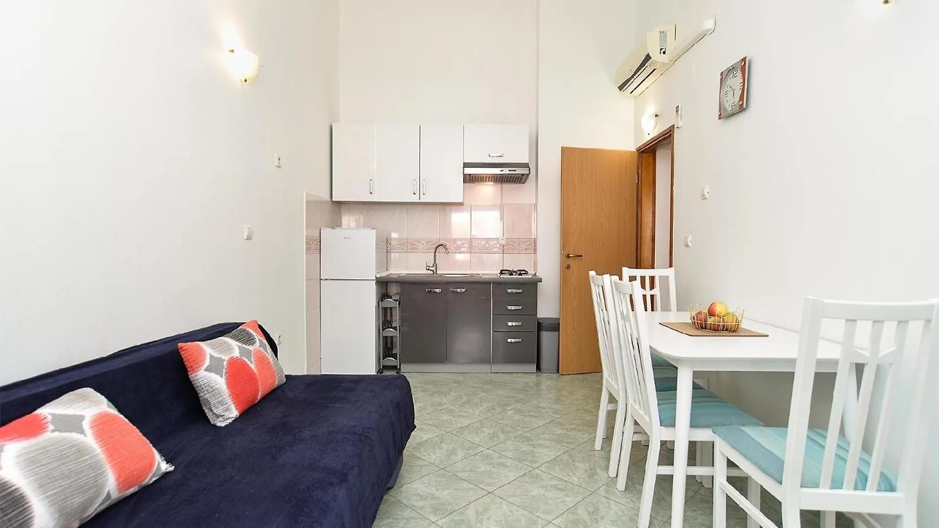 Ferienwohnung Fuer 3 Personen Ca 35 Qm In Pula, Istrien Istrische Riviera 0*, Pula